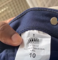 Ahora son uniformes con logo del Inabie los que venden en tienda china; la institución responde