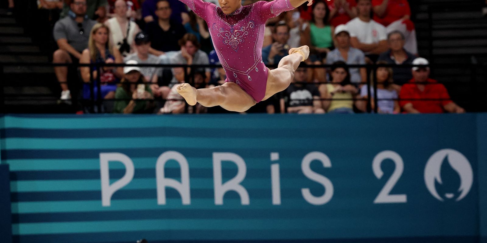 Off the podium: Rebeca finishes 4th and Biles 5th on beam