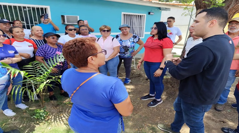 Organized people demonstrate to the international community their commitment to Venezuela