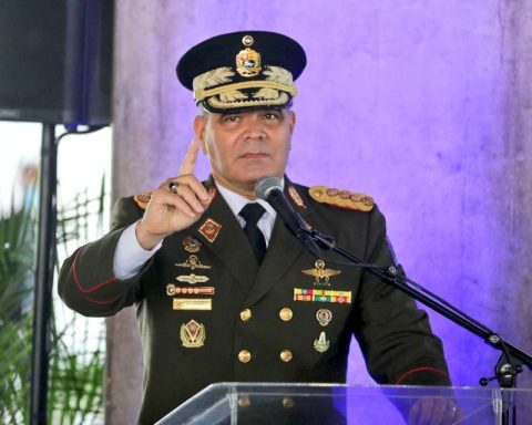 Padrino López: Institutions in Venezuela are doing their job