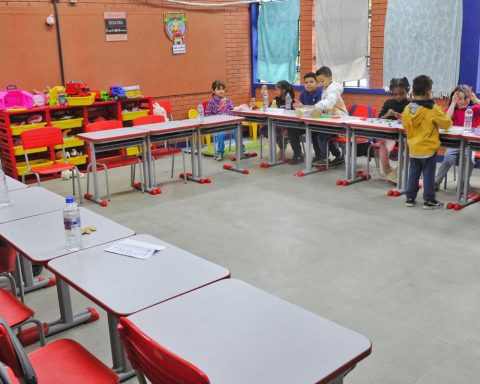 Porto Alegre resumes classes in all schools affected by flooding