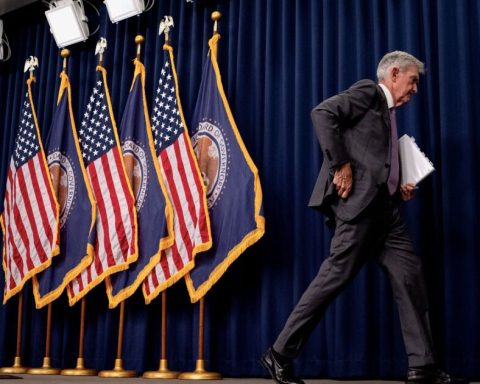 Powell puts September on the table for rate cuts