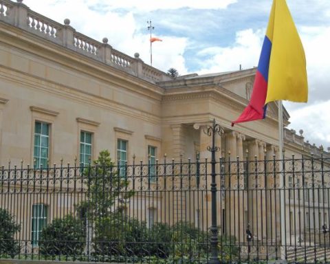 Projects seeking decentralization and greater regional autonomy in Colombia