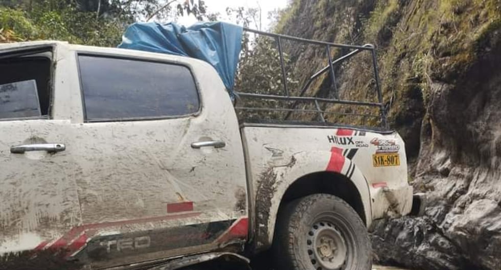 Puno: One dead and several injured after a truck falls into an abyss