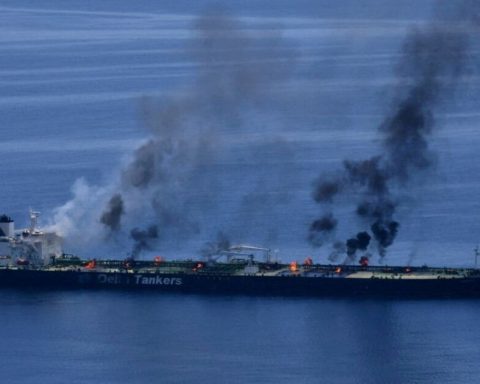 Red Sea insurance rates nearly double after tanker attack