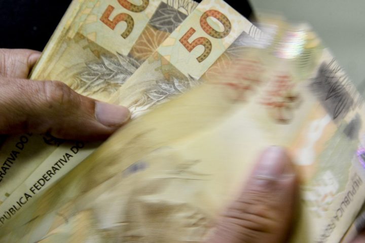 Revenue pays third batch of Income Tax refunds today