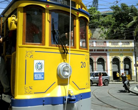 Rio de Janeiro government delivers first revitalized section of Santa Teresa tram