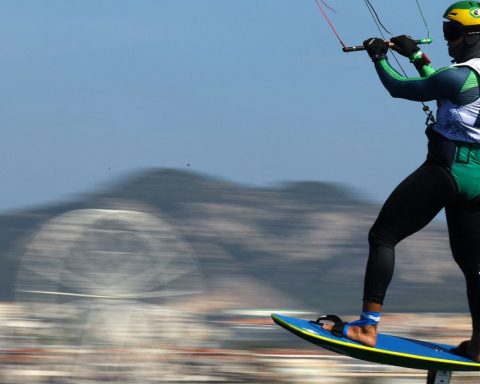 Sailing: Bruno Lobo debuts in fourth place in Formula Kite