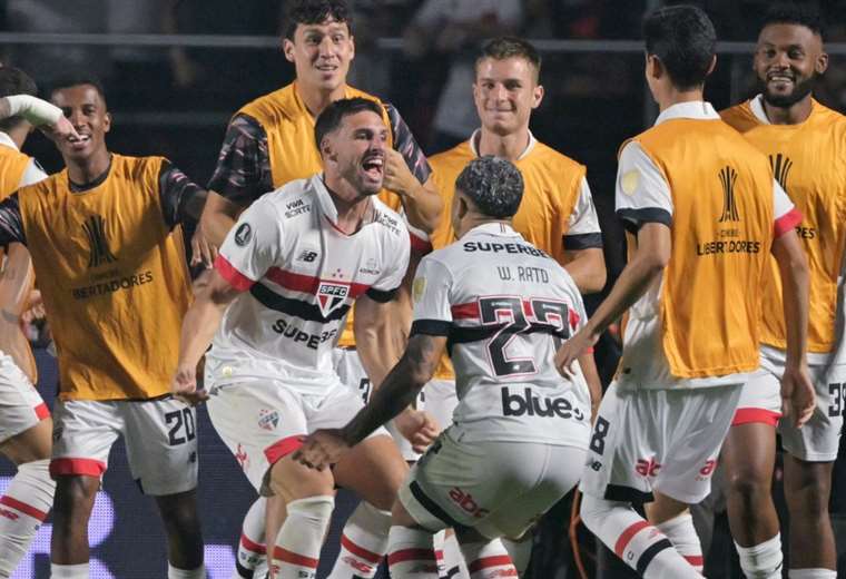 Sao Paulo goes to the quarterfinals of the Libertadores after beating (2-0) Nacional of Uruguay