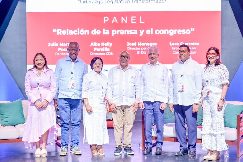 Senators and Deputies conclude training congress with panel on political parties and consensus