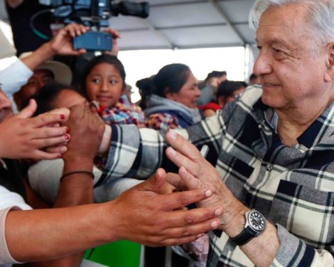 Six weeks before farewell: IMSS-Bienestar, works and reforms, AMLO's agenda