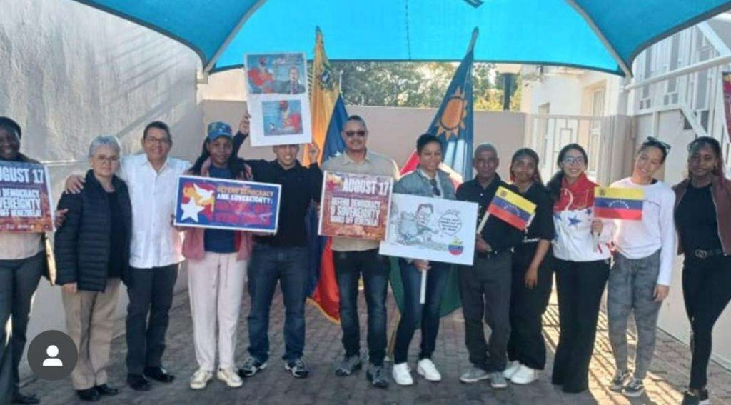 Social movements around the world support the Bolivarian Revolution