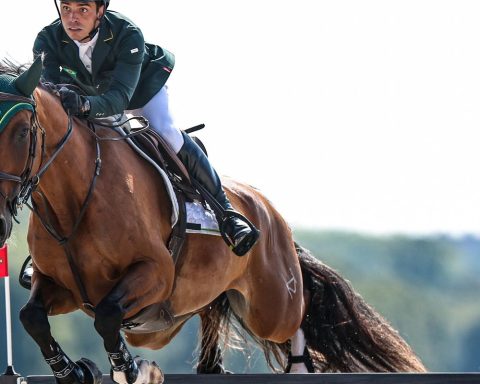 Stephan Barcha finishes fifth in Paris equestrian show jumping competition