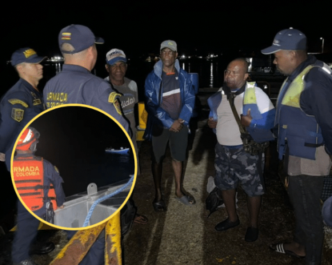 Successful rescue of four fishermen who were adrift in a boat in Chocó