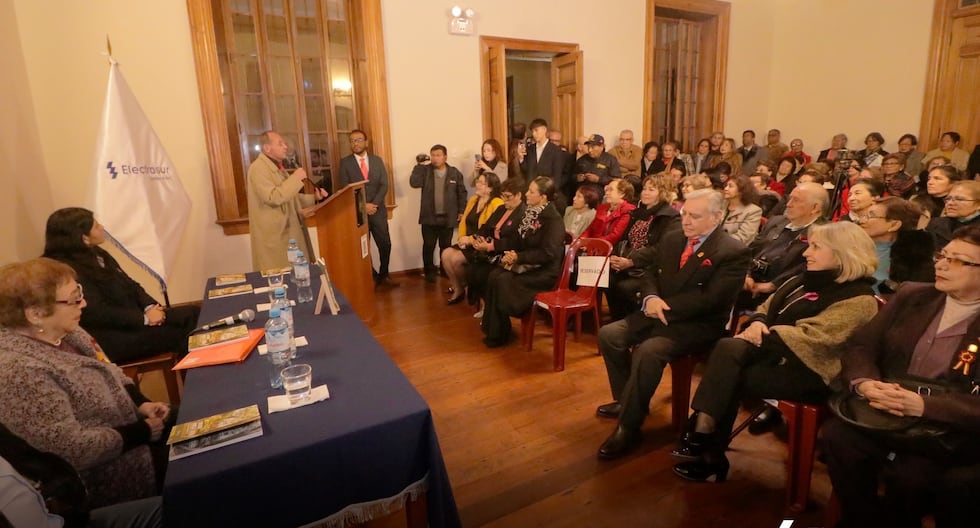 Tacna: Full house at the presentation of the book “Run run through the city”