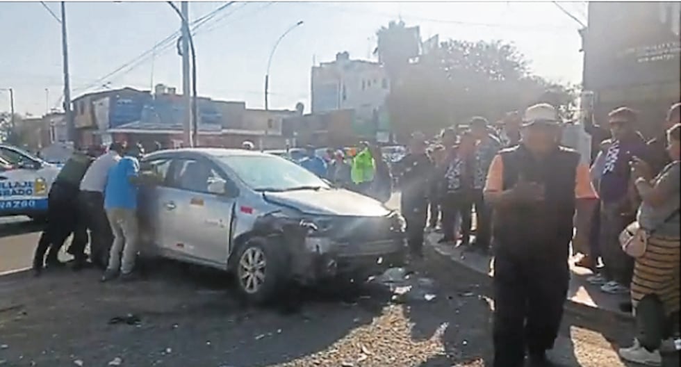 Tacna: Peruvian and Chilean vehicle crash leaves two people injured