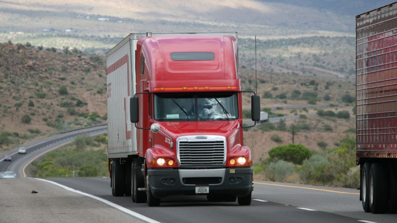 Take a seat before finding out how much a truck driver earns in Chile