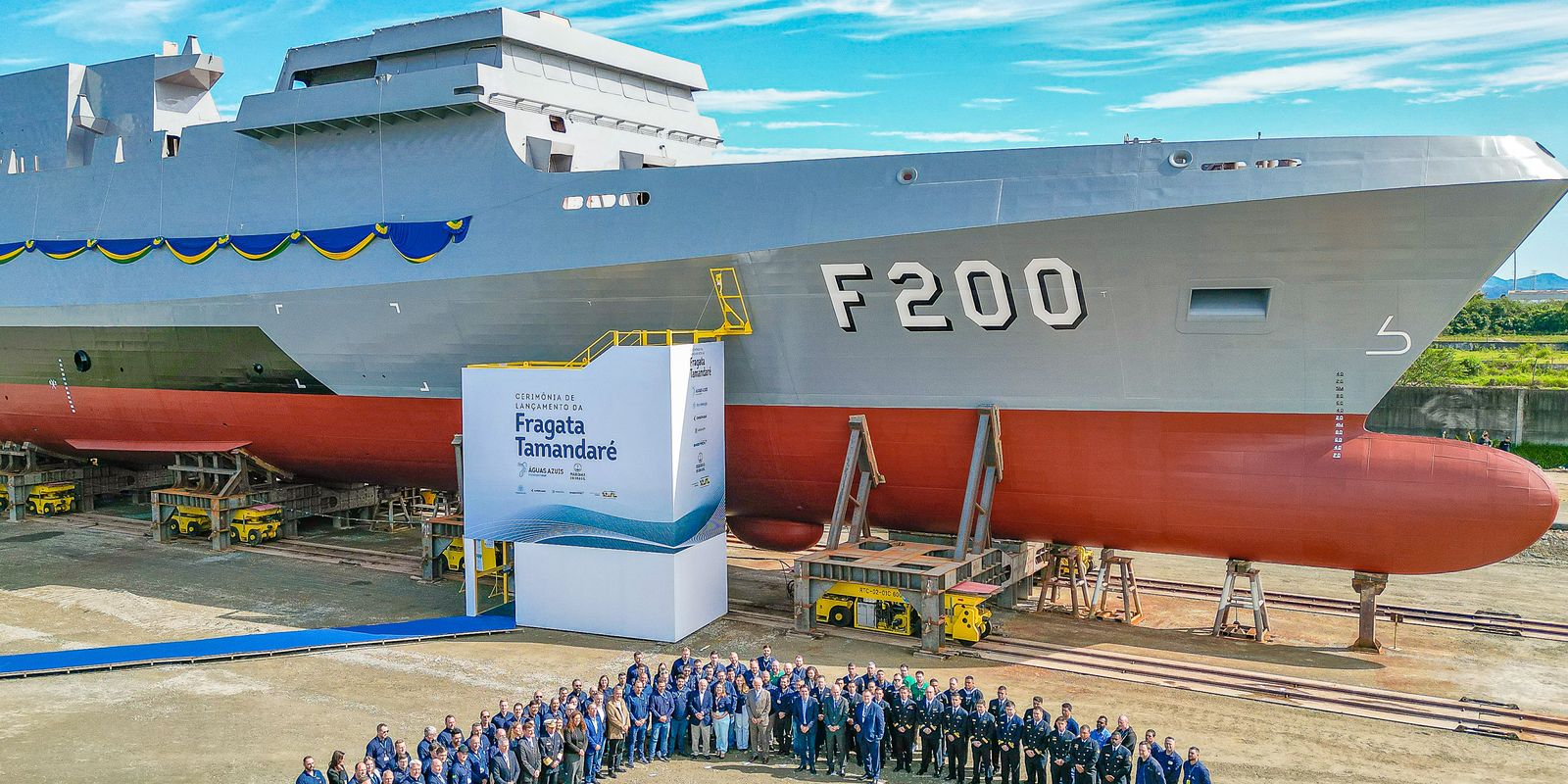 Tamandaré frigate is launched in a ceremony attended by Lula