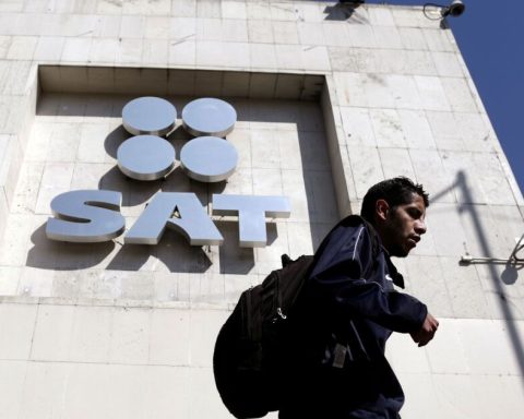 Taxpayers owe 2.6 billion pesos in tax credits to the SAT