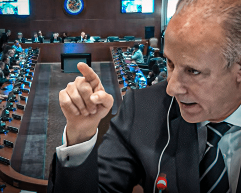 Tense presentation of the foreign minister at the OAS: amid cries of 'Dina murders' and warnings about his attitude