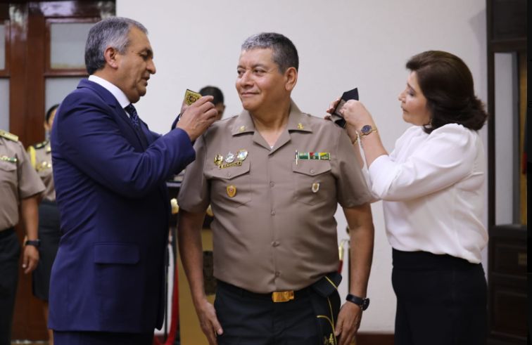 The Judiciary annuls the retirement of the former general commander of the Police, Jorge Angulo