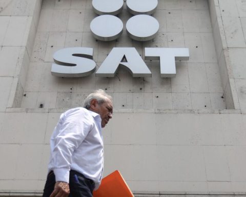 The SAT sends more messages to taxpayers and gains in tax collection