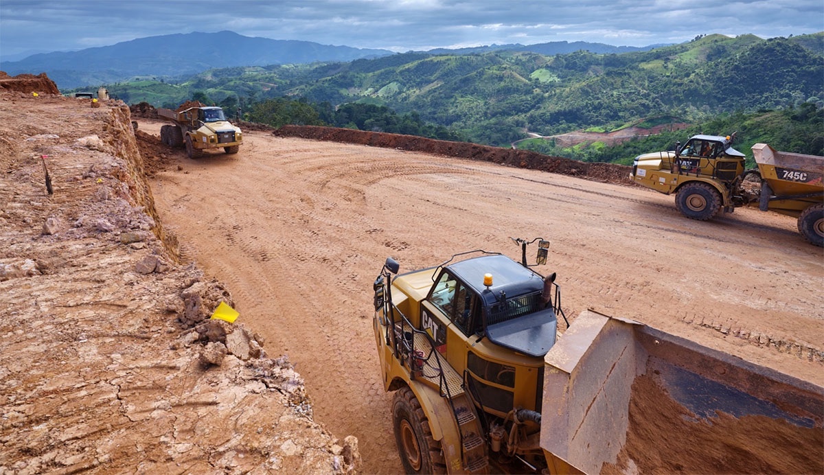 The mining piñata for Chinese businessmen continues: Ortega gives 3,600 hectares to the Chinese company Nicaragua Xinxin Linze Mineria Group