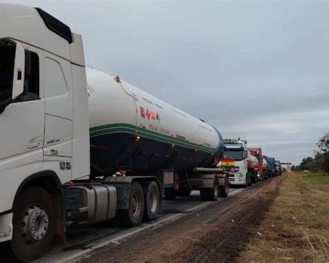 They intervene in the blockade installed on the route to Cochabamba, the section is enabled