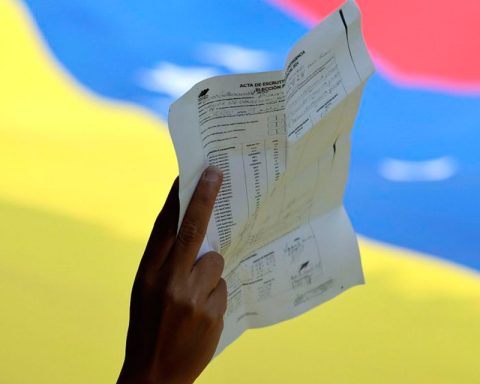 US Embassy: Instead of focusing on punishing the opposition, they should publish the minutes