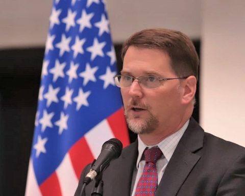 US urges Maduro to release political prisoners and end repression