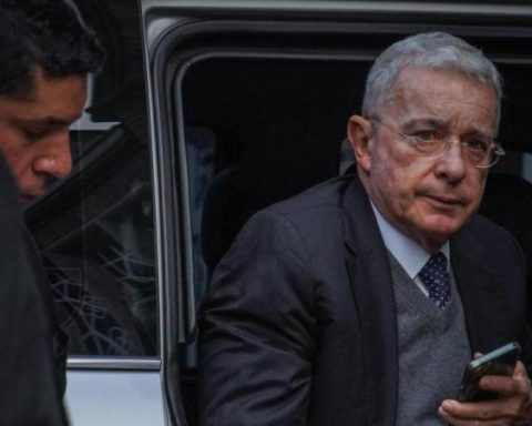 Uribe's request for nullity in his case of alleged fraud and bribery of witnesses is rejected