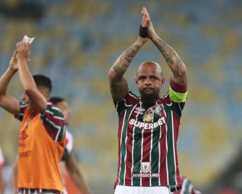 A mother denounces Felipe Melo for intimidating her son