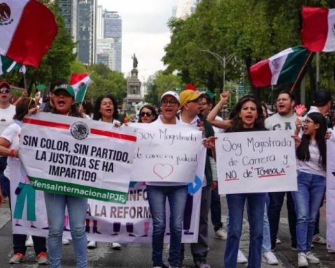 AMLO closes the week amid protests against him for reform of the Judiciary