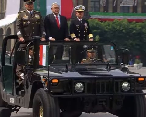 AMLO leads his last military parade as president of Mexico