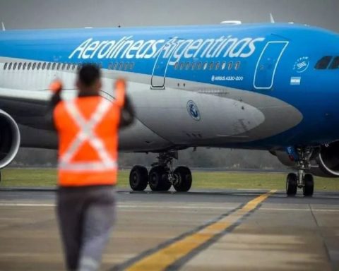 Aerolíneas Argentinas will attack the aeronautical unions