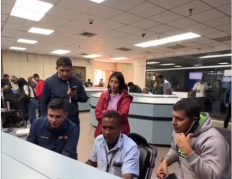 Authorities maintain supervision of the SEN in the Guayana Dispatch Center