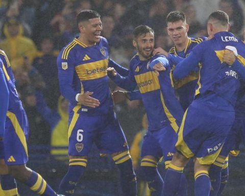 Boca wins, but Vélez remains unstoppable