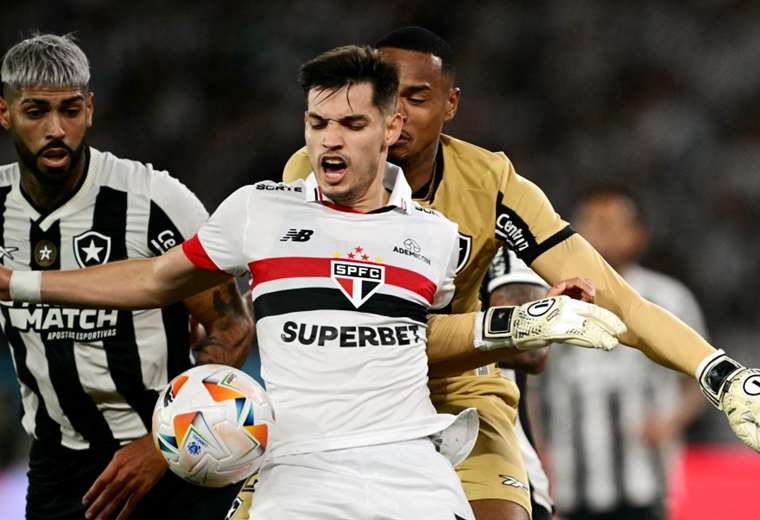 Botafogo and Sao Paulo drew 0-0 in the Copa Libertadores