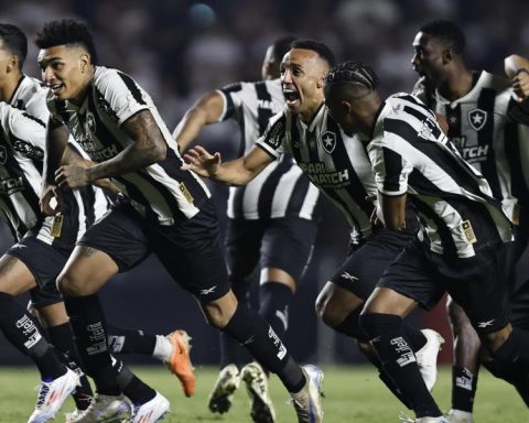 Botafogo destroys Sao Paulo on penalties