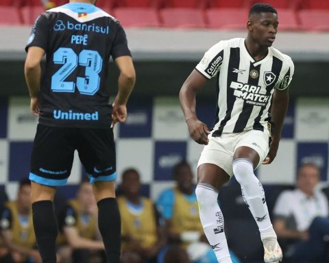 Botafogo draws with Grêmio and sees its advantage diminish in the Brazilian Championship