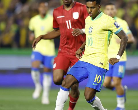 Brazil beats Ecuador to breathe in the Qualifiers