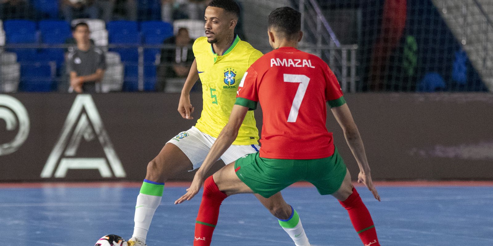 Brazil beats Morocco and advances to the futsal World Cup semis