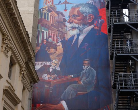 Brazilian Academy of Letters has a mural by Machado de Assis