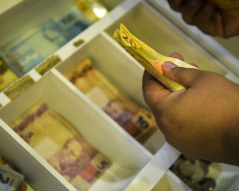 Brazilians have yet to withdraw R$8.56 billion in amounts owed