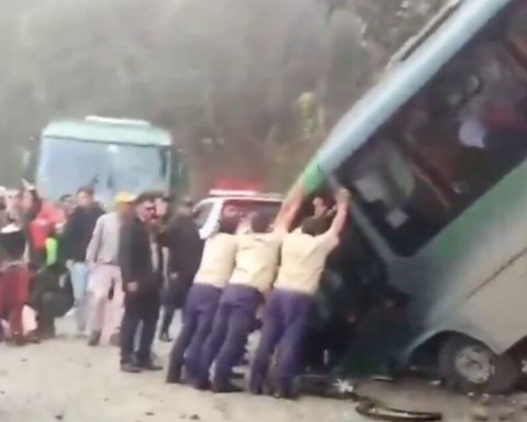 Bus with Mexicans crashes in Peru; they were going to Machu Picchu