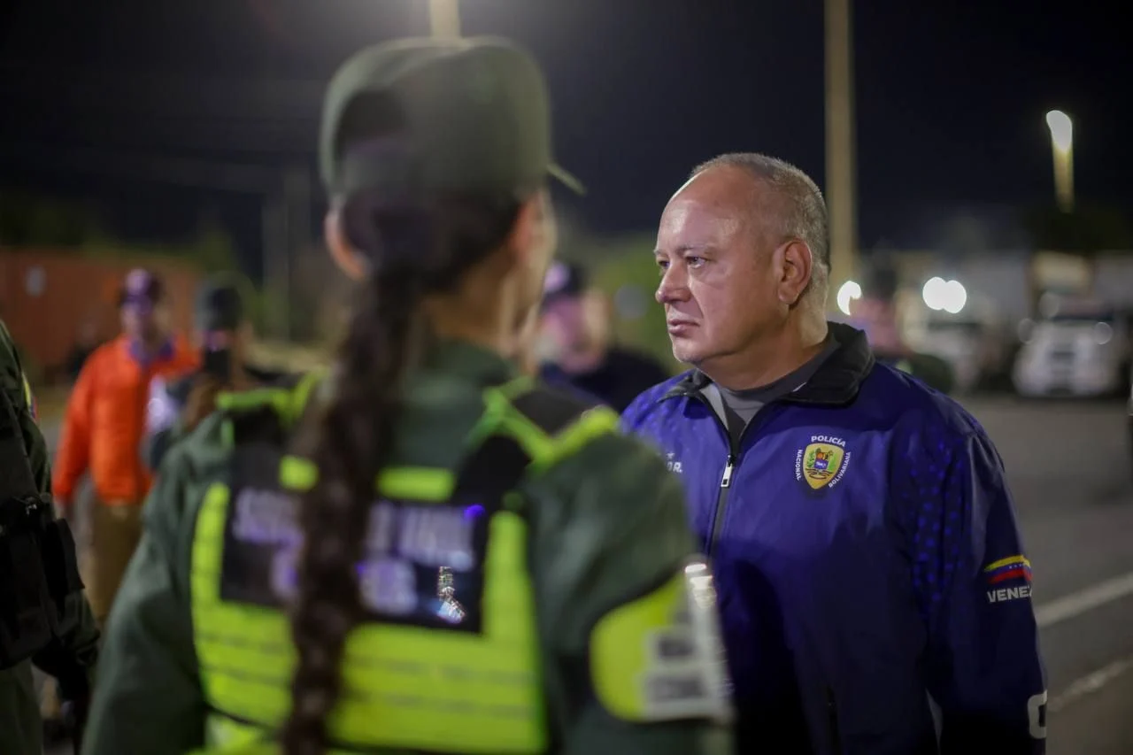 Cabello toured La Guaira and supervised security in the entity