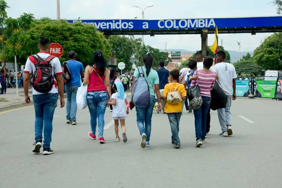 Colombia will create special visa for Venezuelan migrants