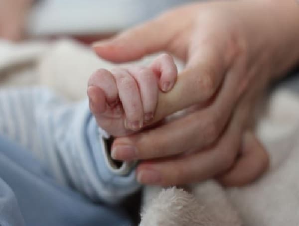 Bebés en una clínica.