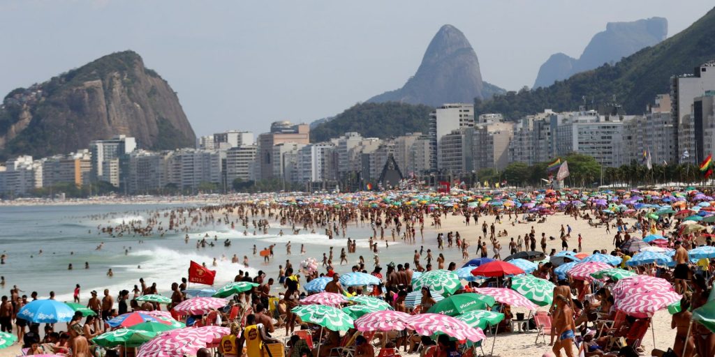 Court suspends Operation Summer on Rio de Janeiro's waterfront