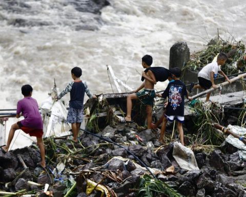 Death toll rises to 15, 21 missing from Typhoon Yagi in the Philippines